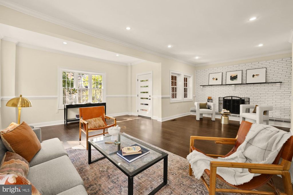 1406 LAWRENCE ST NE, Washington, DC 20017