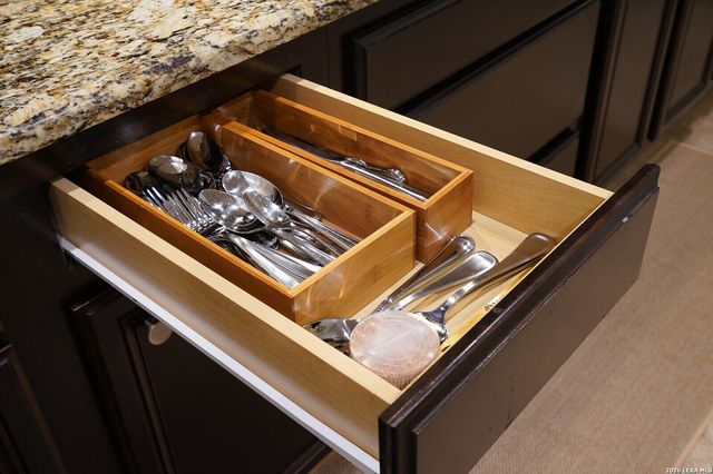 5539 Cross Pond, San Antonio, TX 78249