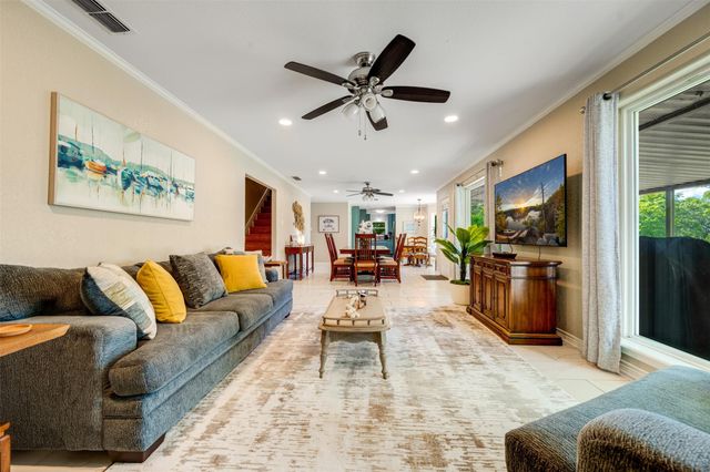 23340 Three Points Drive, Berryville, TX 75763
