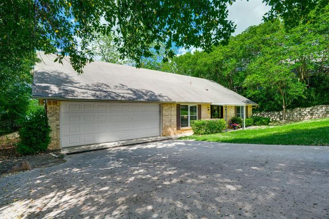 23340 Three Points Drive, Berryville, TX 75763