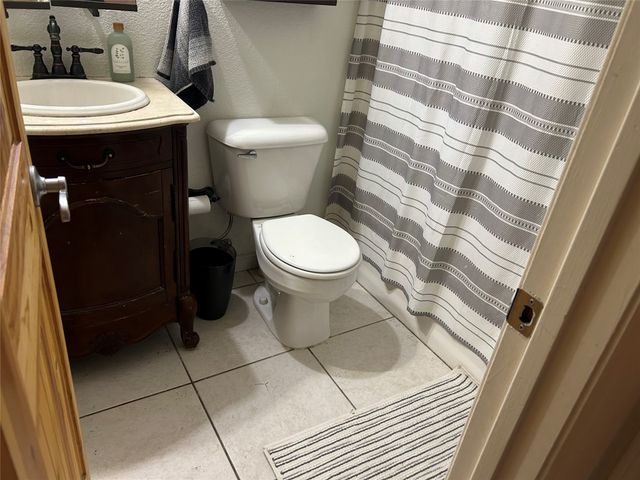 2210 Miguel Chavez 1212, Santa Fe, NM 87505