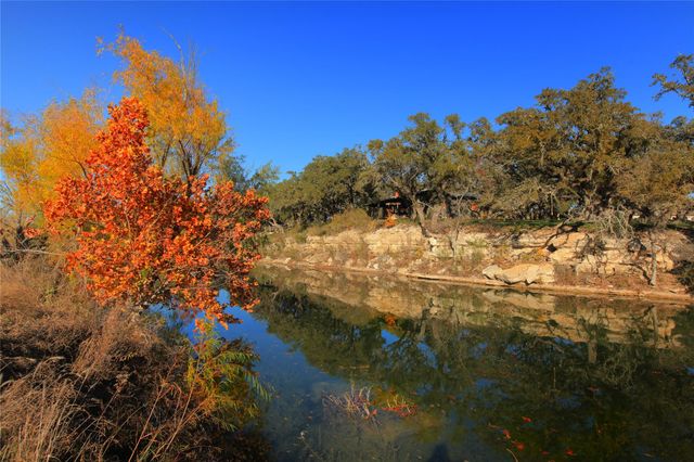205 Waters View CT, Dripping Springs, TX 78620
