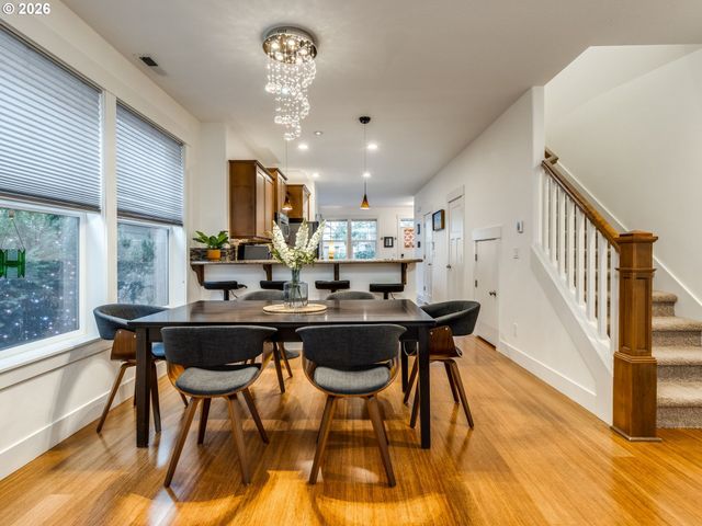 5619 Se CARLTON St, Portland, OR 97206