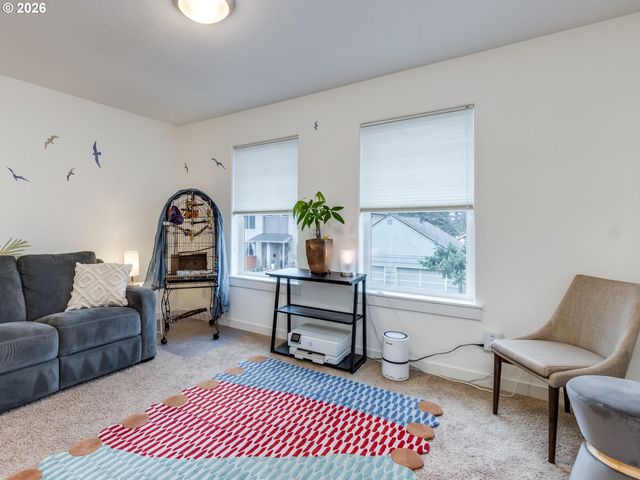 5619 Se CARLTON St, Portland, OR 97206