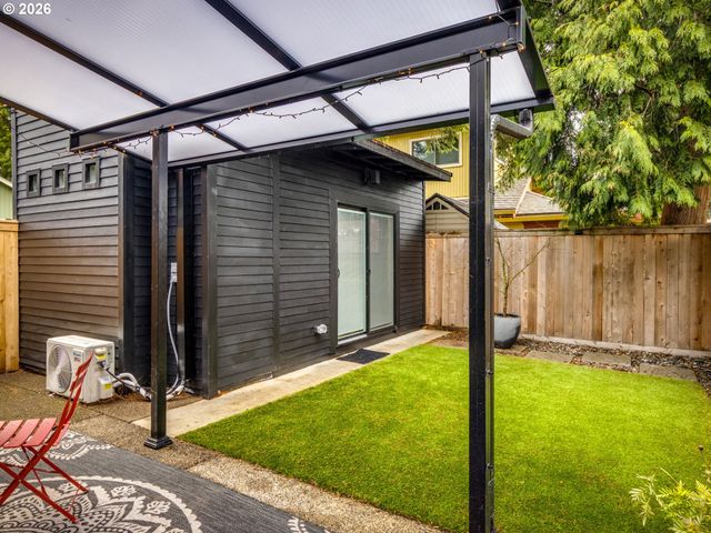 5619 Se CARLTON St, Portland, OR 97206