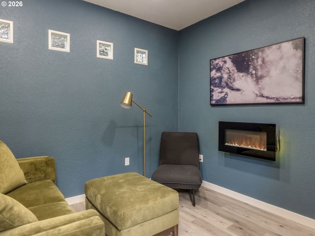 5619 Se CARLTON St, Portland, OR 97206