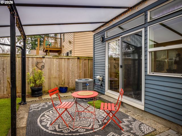 5619 Se CARLTON St, Portland, OR 97206