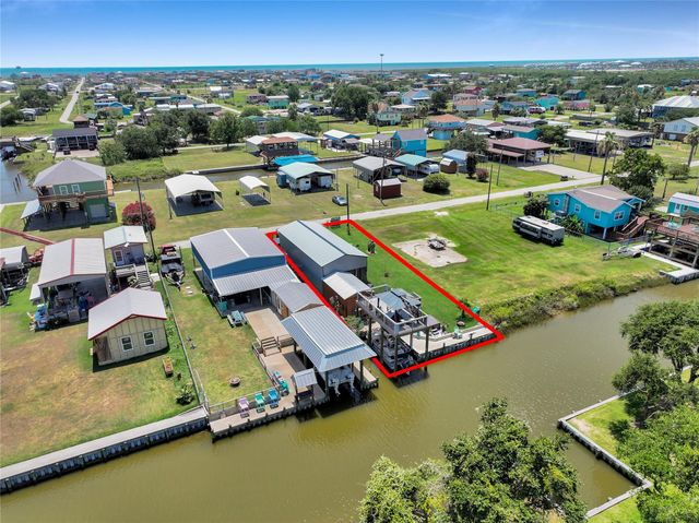 1129 Prides Lane, Bolivar Peninsula, TX 77650