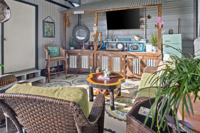 1129 Prides Lane, Bolivar Peninsula, TX 77650