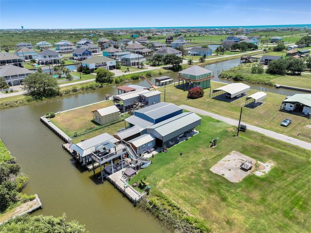 1129 Prides Lane, Bolivar Peninsula, TX 77650
