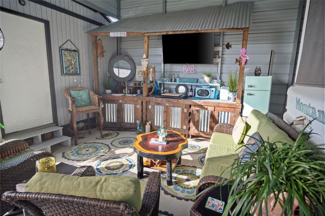 1129 Prides Lane, Bolivar Peninsula, TX 77650