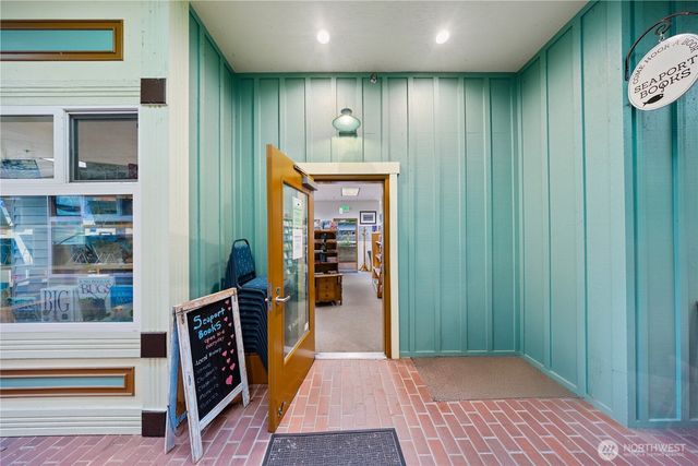 106 S 1st Street #SuiteF, La Conner, WA 98257