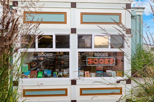 106 S 1st Street #SuiteF, La Conner, WA 98257