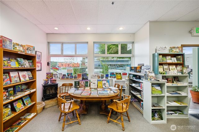 106 S 1st Street #SuiteF, La Conner, WA 98257