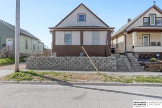 1211 Arbor Street, Omaha, NE 68108