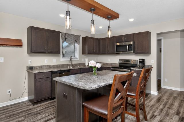 716 37th Street SW, Bondurant, IA 50035