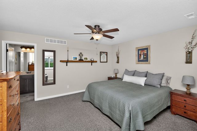 716 37th Street SW, Bondurant, IA 50035