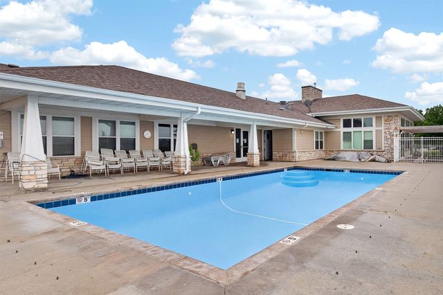 716 37th Street SW, Bondurant, IA 50035