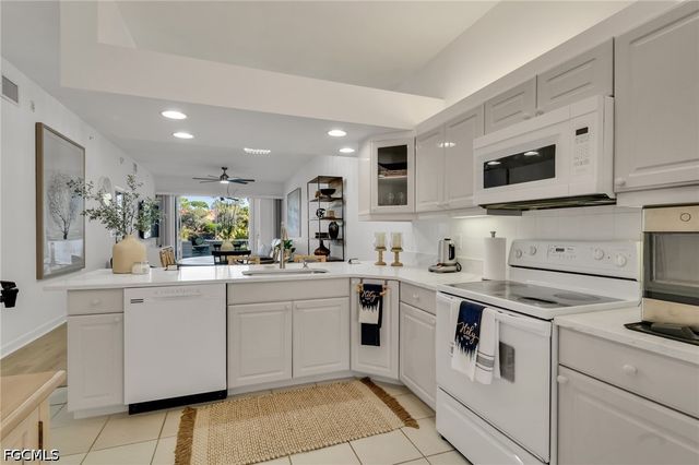 6750 Beach Resort DR 1907, Naples, FL 34114