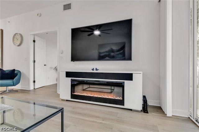 6750 Beach Resort DR 1907, Naples, FL 34114