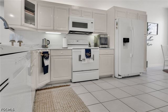 6750 Beach Resort DR 1907, Naples, FL 34114