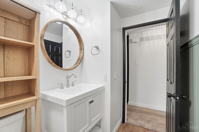 5770 Elmcris Drive, Miami Twp, OH 45150