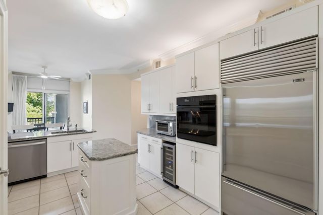 234 S Plaza Court Unit 211, Mount Pleasant, SC 29464