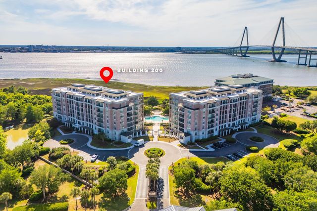 234 S Plaza Court Unit 211, Mount Pleasant, SC 29464