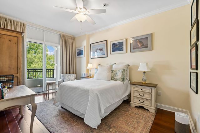 234 S Plaza Court Unit 211, Mount Pleasant, SC 29464