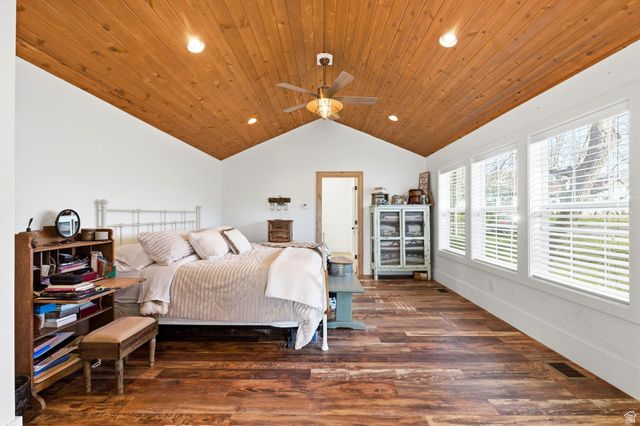 16 S 200 E, Centerville, UT 84014