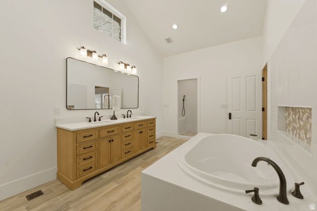 16 S 200 E, Centerville, UT 84014