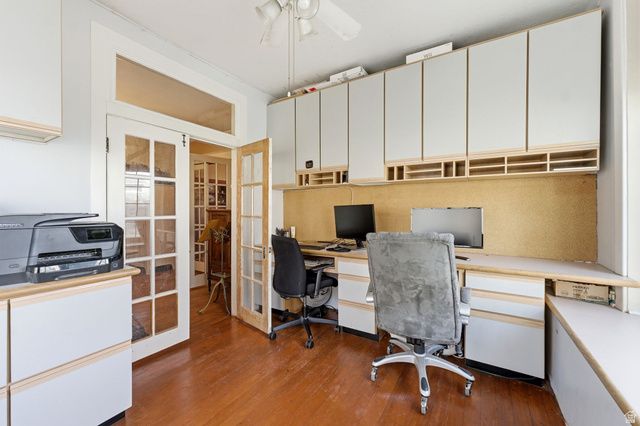 16 S 200 E, Centerville, UT 84014