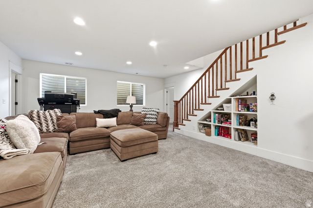 16 S 200 E, Centerville, UT 84014