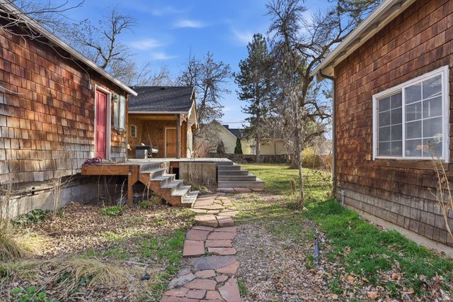 16 S 200 E, Centerville, UT 84014