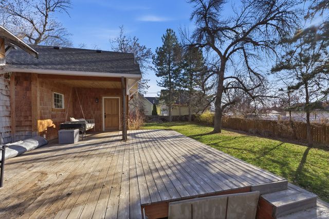 16 S 200 E, Centerville, UT 84014