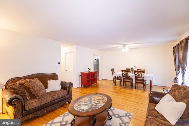 17 HERITAGE CT, Trenton, NJ 08628