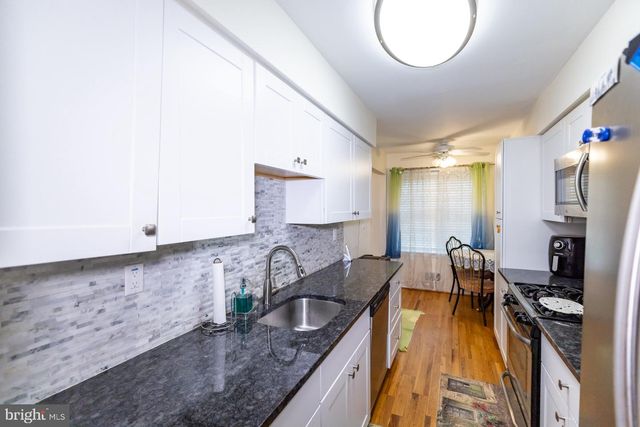 17 HERITAGE CT, Trenton, NJ 08628