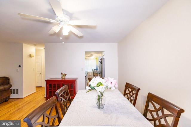 17 HERITAGE CT, Trenton, NJ 08628
