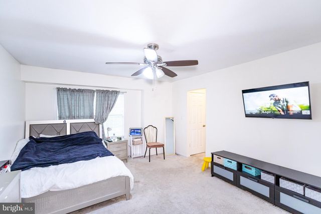17 HERITAGE CT, Trenton, NJ 08628