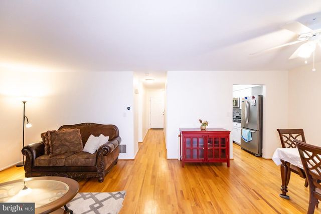 17 HERITAGE CT, Trenton, NJ 08628