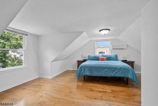8 Oak Crest Rd, West Orange Twp., NJ 07052