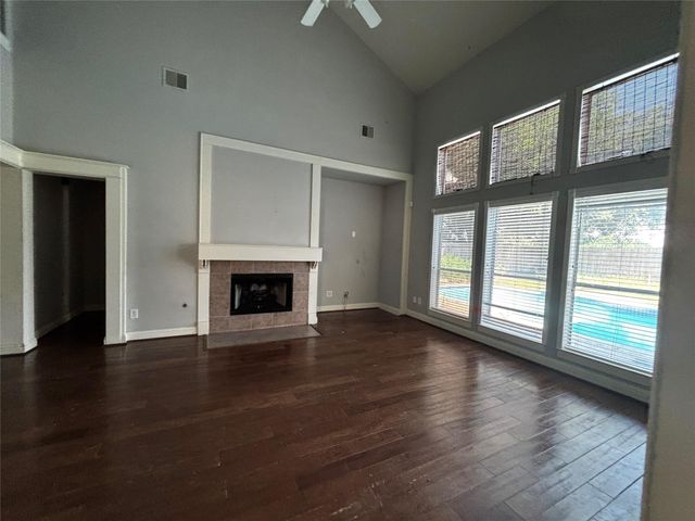 16219 Green Smoke Drive, Houston, TX 77095