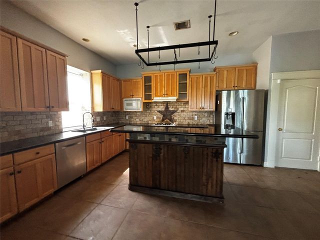 16219 Green Smoke Drive, Houston, TX 77095