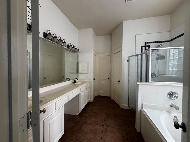 16219 Green Smoke Drive, Houston, TX 77095