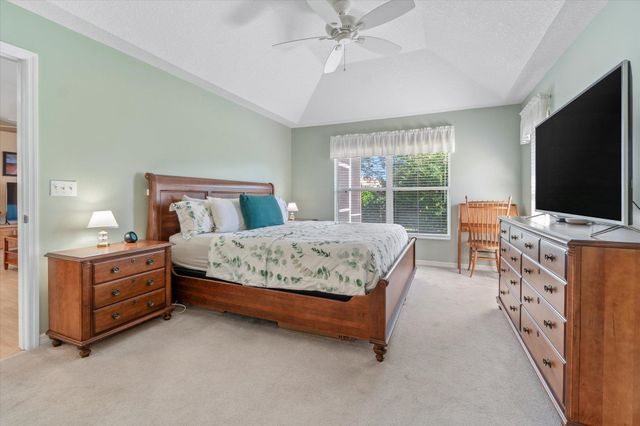 2329 Commodores Club Blvd, St Augustine, FL 32080