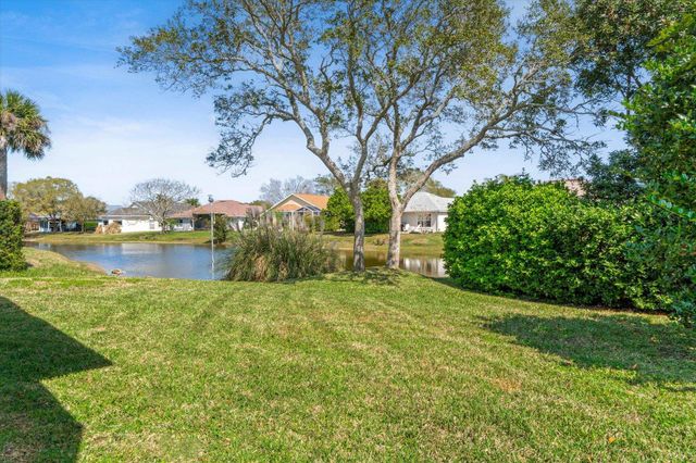 2329 Commodores Club Blvd, St Augustine, FL 32080