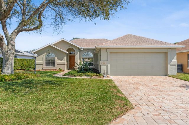 2329 Commodores Club Blvd, St Augustine, FL 32080