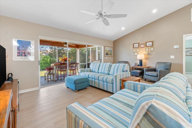 2329 Commodores Club Blvd, St Augustine, FL 32080