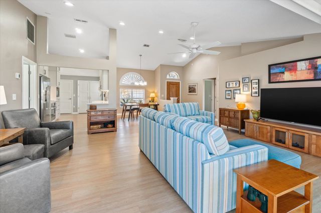 2329 Commodores Club Blvd, St Augustine, FL 32080