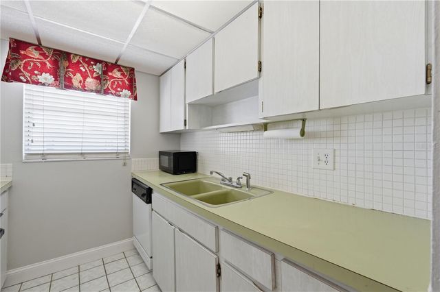 2750 E BAY DRIVE 14E, Largo, FL 33771